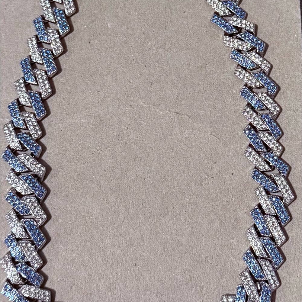 Elegant Silver and Blue Women's Necklace
